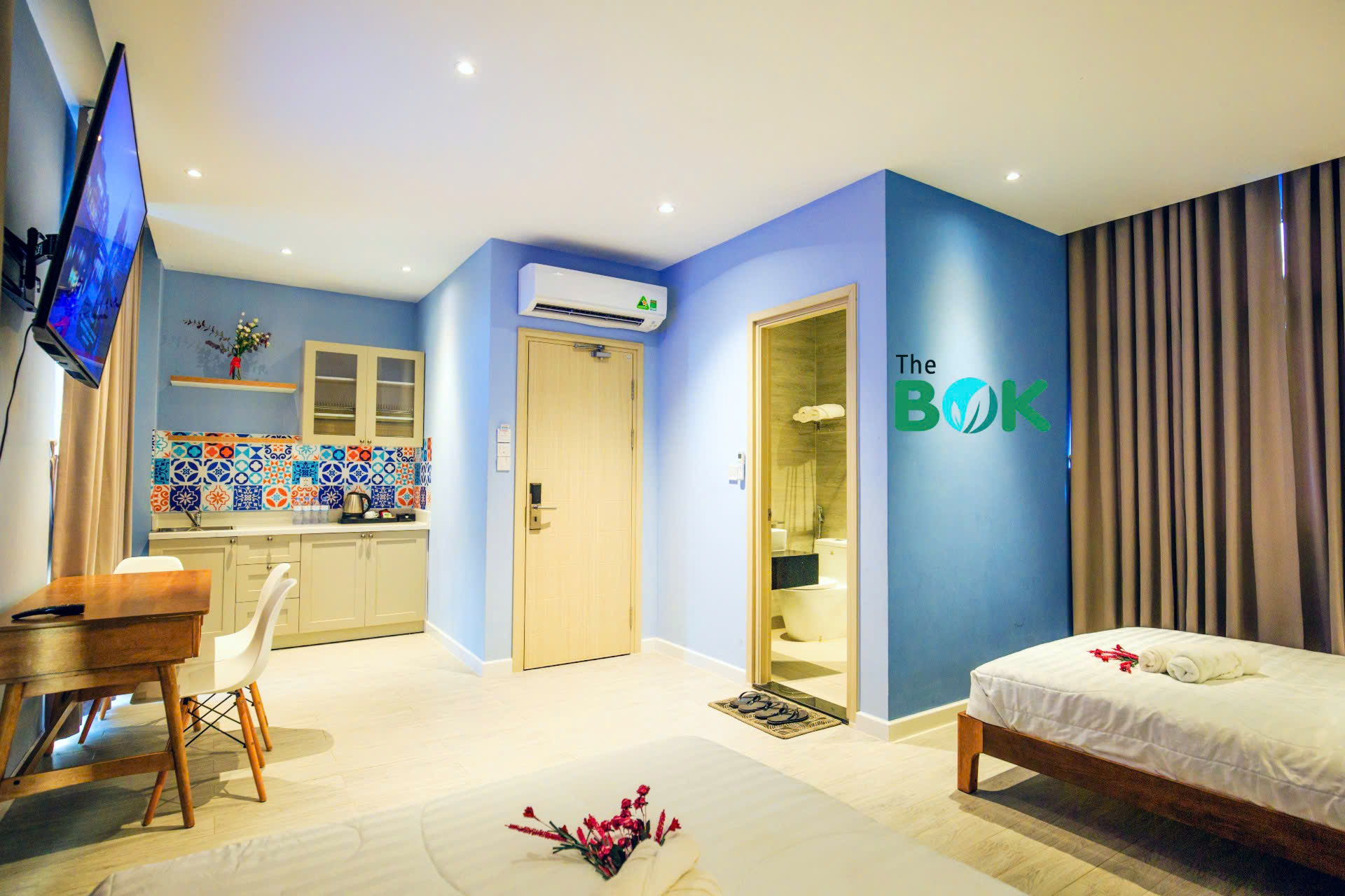 Deluxe Family Room