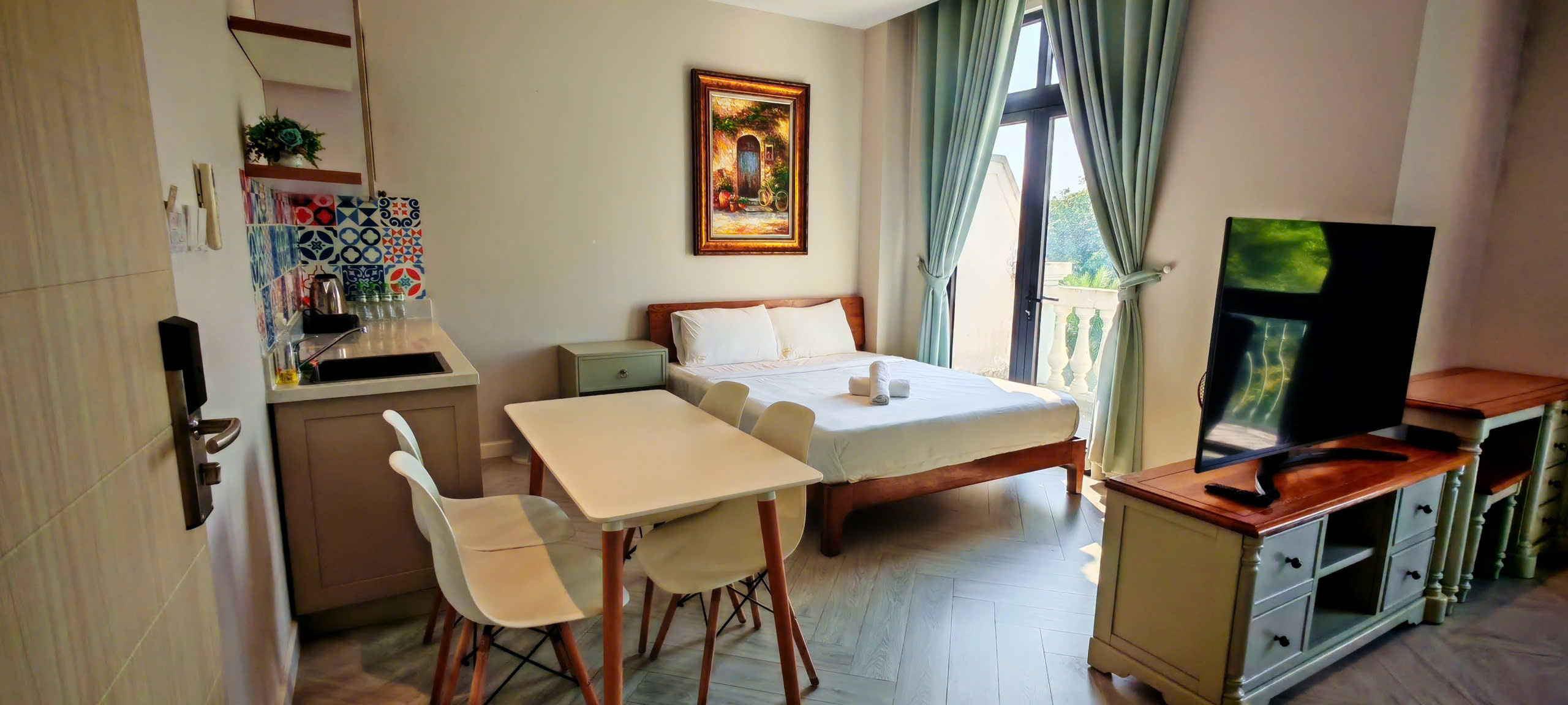 Studio Apartment 2